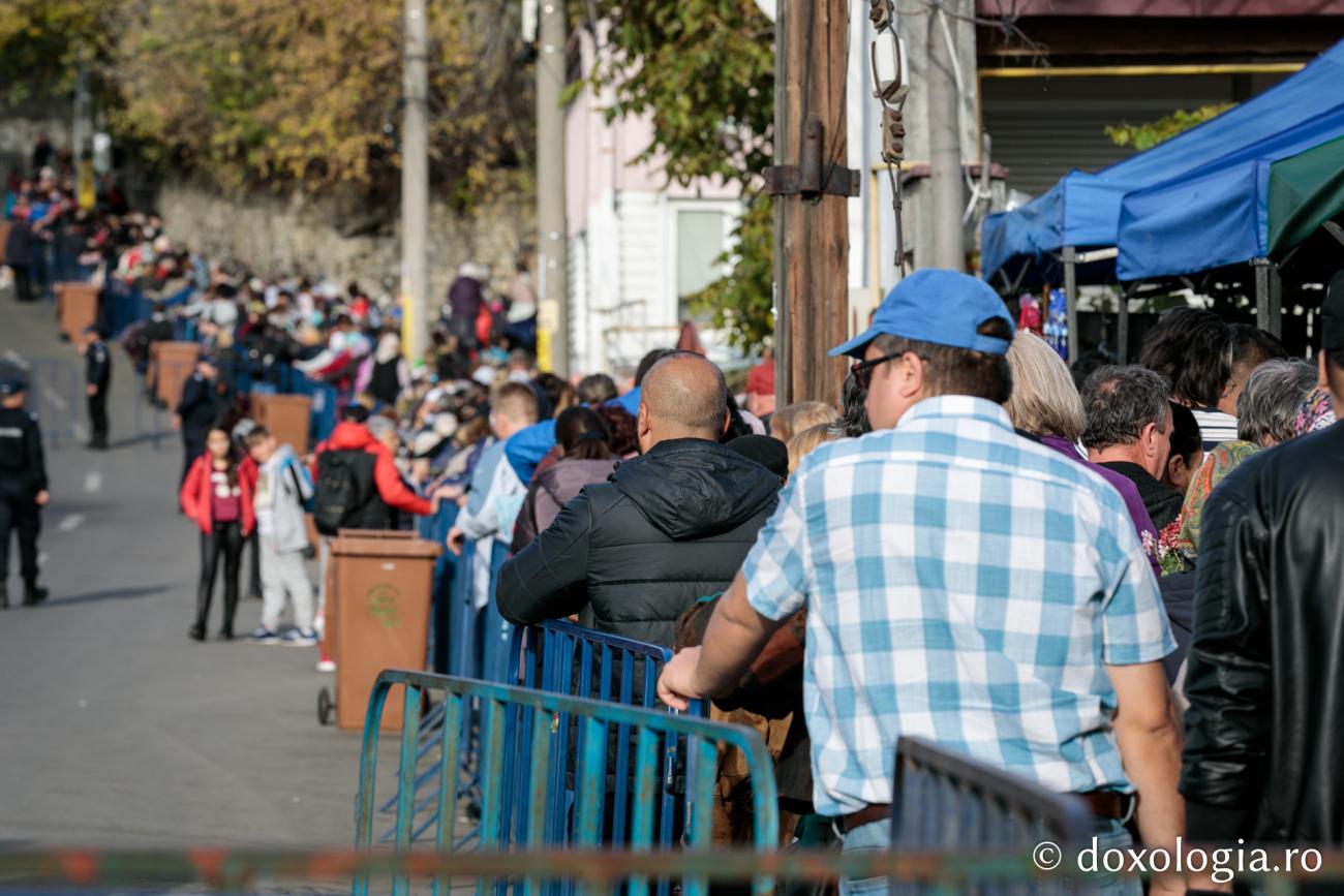 (Foto) Pelerinii – cei mai frumoși rugători către Dumnezeu și Sfinții Săi, 2019